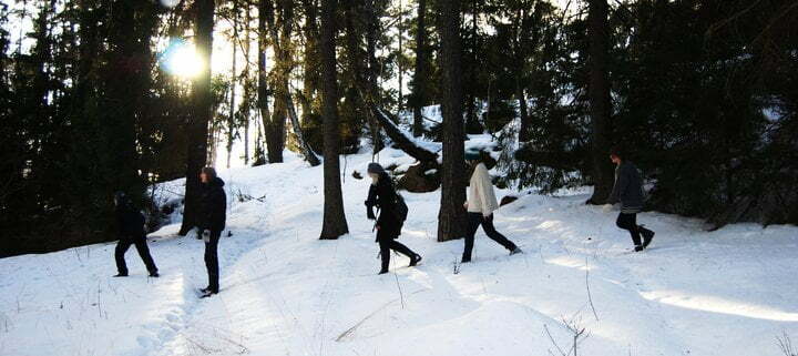 Snöbollskastning vid rockstastugan